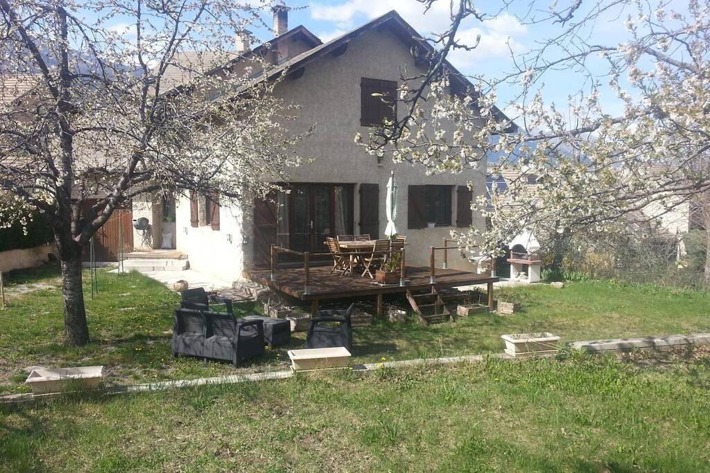 Three-Bedroom House in Baratier, Parc national des Écrins