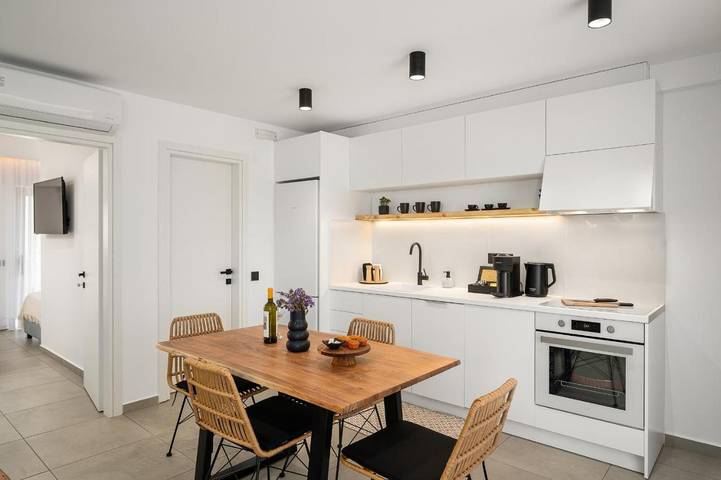 Location de vacances pour 5 personnes, avec Balcon et Terrasse ainsi que Jacuzzi et Piscine dans Milatos Beach - 3