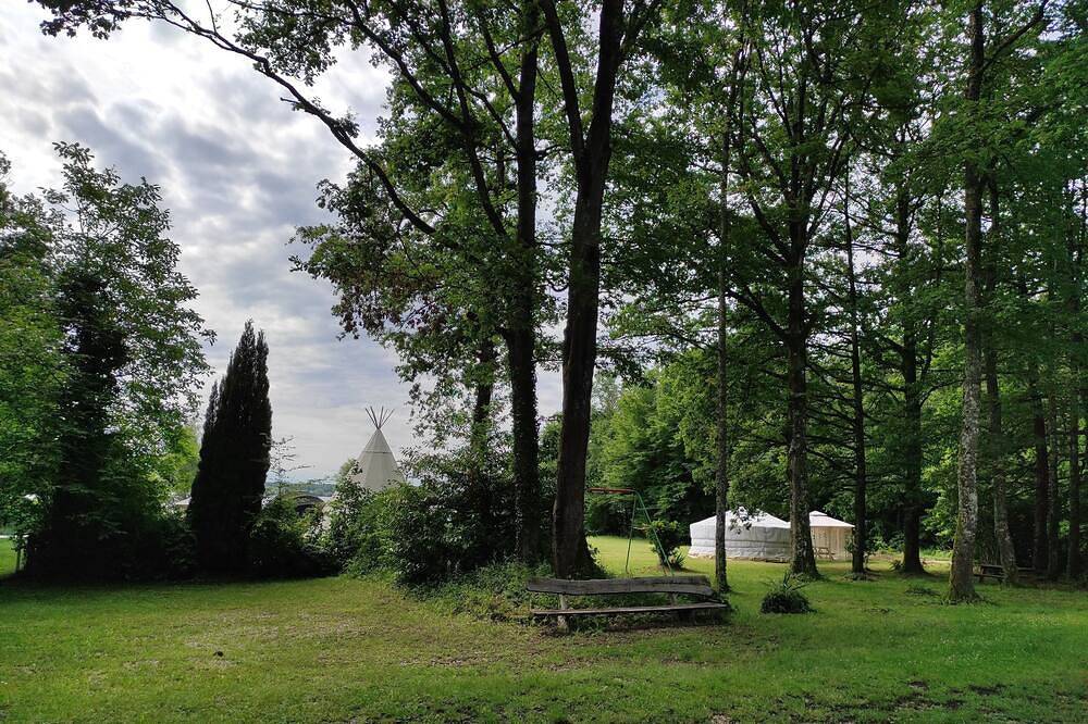 Une yourte avec vue sur le lac du Der in Éclaron, Éclaron-Braucourt-Sainte-Livière
