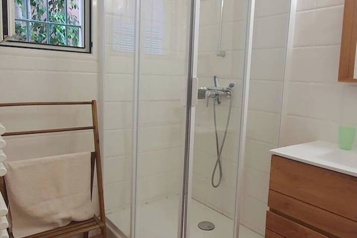 Gîte pour 4 personnes, avec jardin dans Plage de la Roya - 3