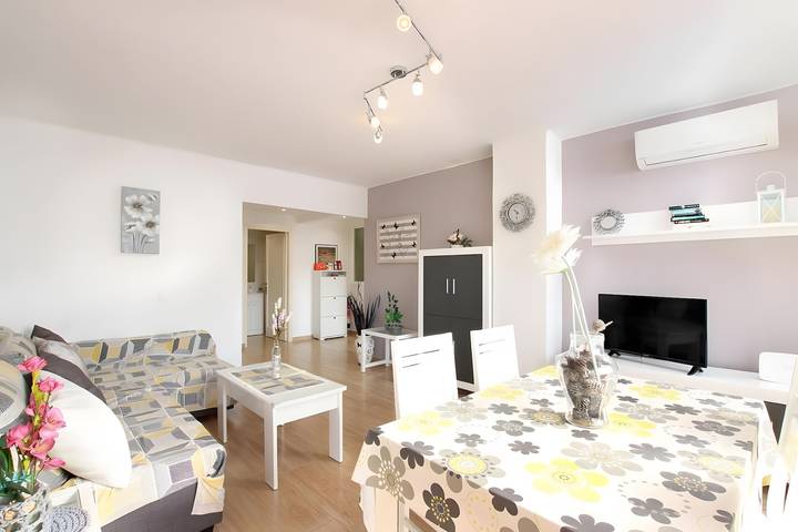 Entire apartment, Apartment 'Marcos' with Balcony, Wi-Fi and Air Conditioning in Port de Pollença, Pollença