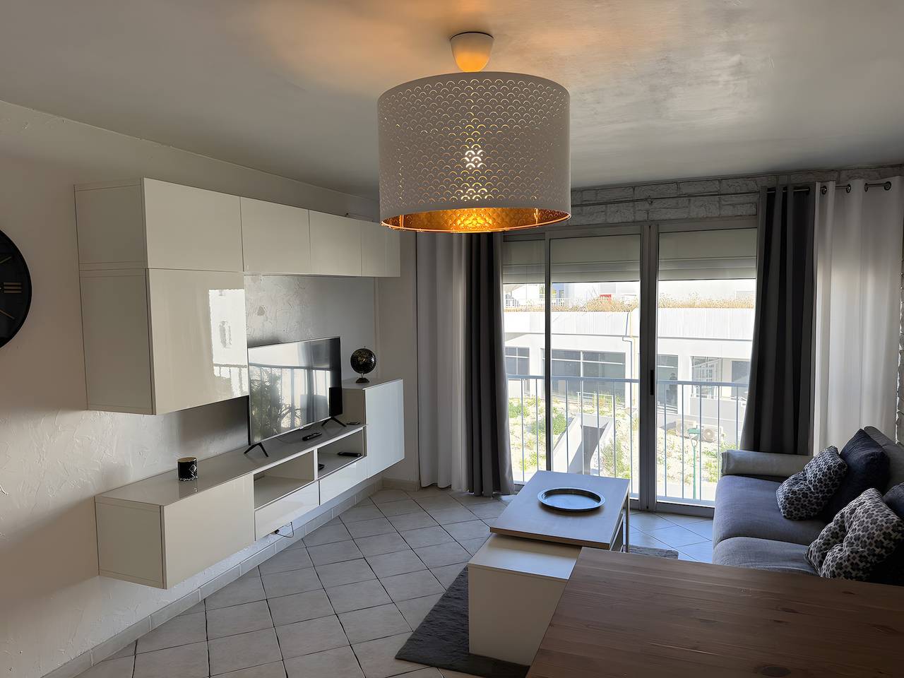 Apartamento entero, Apartamento «Les Floralies» con jardín compartido, Wi-Fi y aire acondicionado in La Garde, Costa mediterránea (Francia)