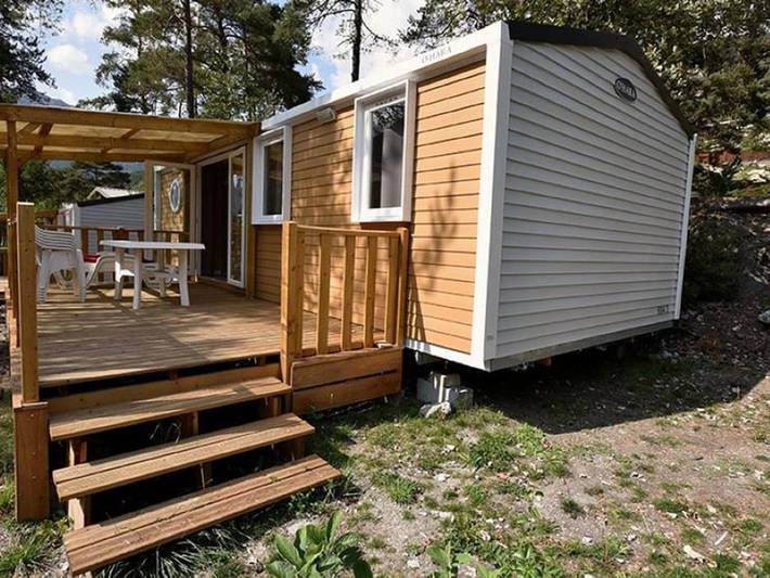 Location de vacances pour 2 personnes, avec Piscine à Méolans-Revel
