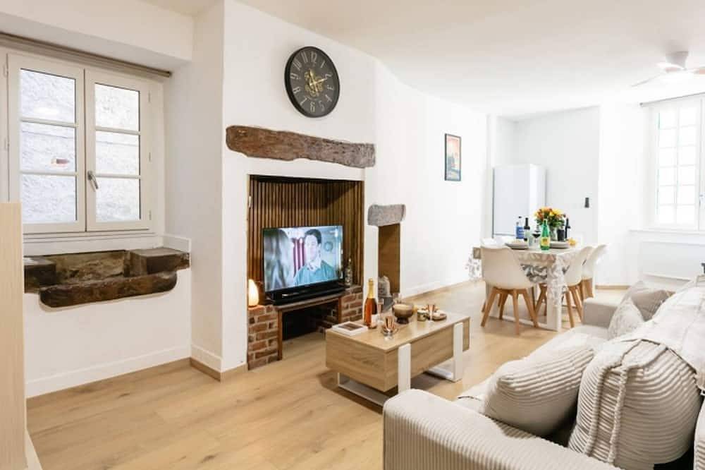 Ganze Wohnung, Charmantes Apartment, 4 Pers, mittelalterliches Dorf Martel, Haustiere erlaubt, Kostenloses WLAN in Martel, Lot