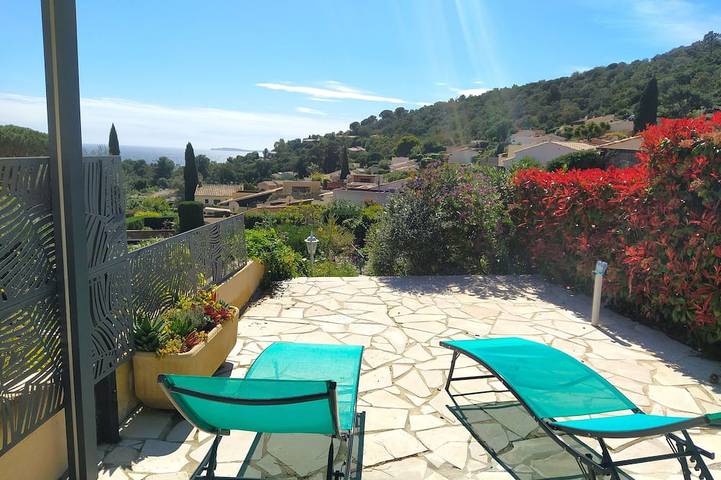 Casa de vacaciones para 5 personas, con jardín además de terraza y piscina - 1