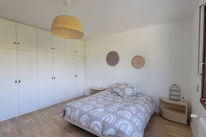 Exceptional Villa with Pool and Spa for up to 14 People in Montrapon-Monboucons, Besançon
