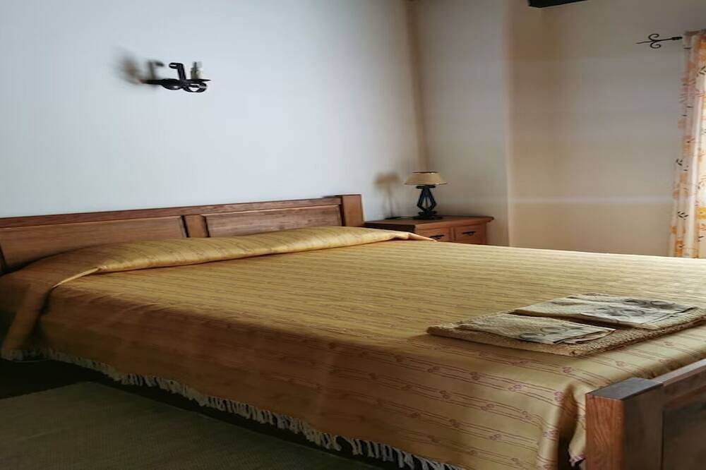 Atafona House 3 Bedrooms in Capelo, Zona Especial de Conservação da Caldeira e Capelinhos