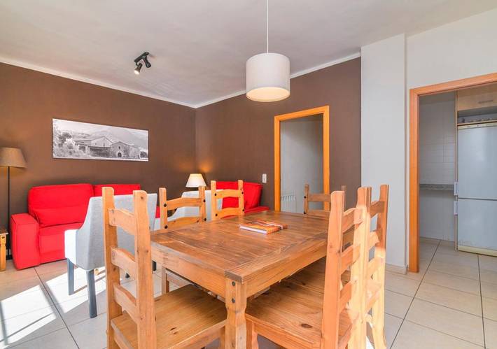 Location de vacances pour 10 personnes, avec vue ainsi que piscine et balcon dans San Celoni - 3