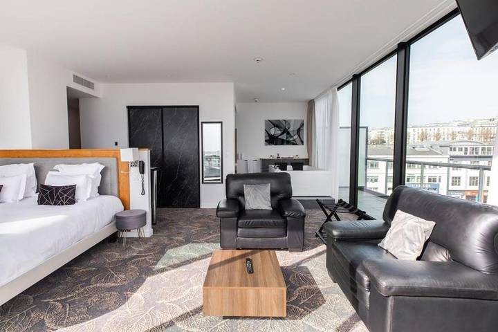 Location de vacances pour 2 personnes, avec balcon et sauna ainsi que piscine et jacuzzi à Brest - 4