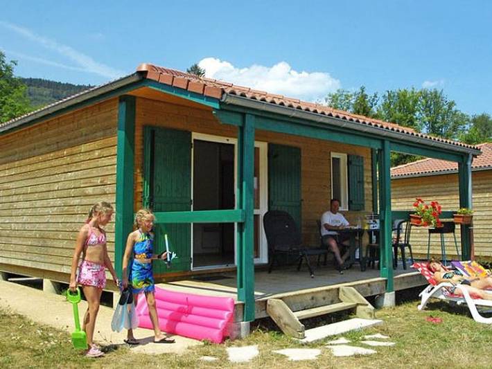 Chalet pour 4 personnes, avec bassin pour enfant dans l' Ain - 2