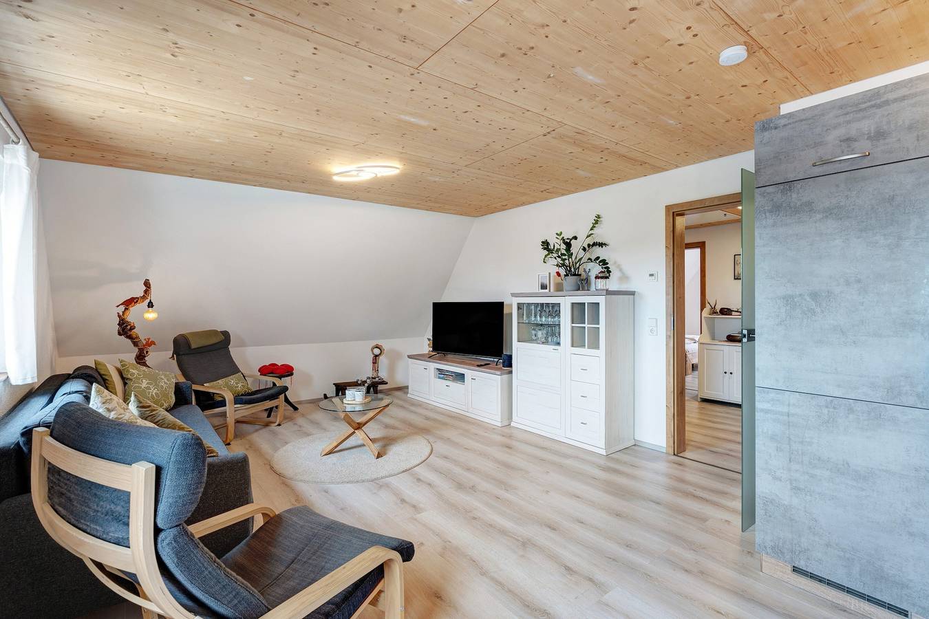 Apartamento entero, Zwitscherliebe, 75m², 2 dormitorios, máx. 5 personas in Bühl, Selva Negra Central
