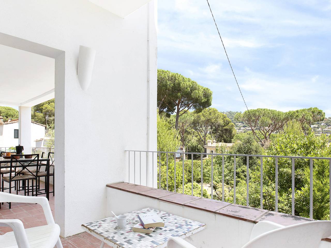 Entire apartment, Spacious 8-Pers Apartment Near Llafranc Beach with Terrace and Washer in Llafranc, Palafrugell