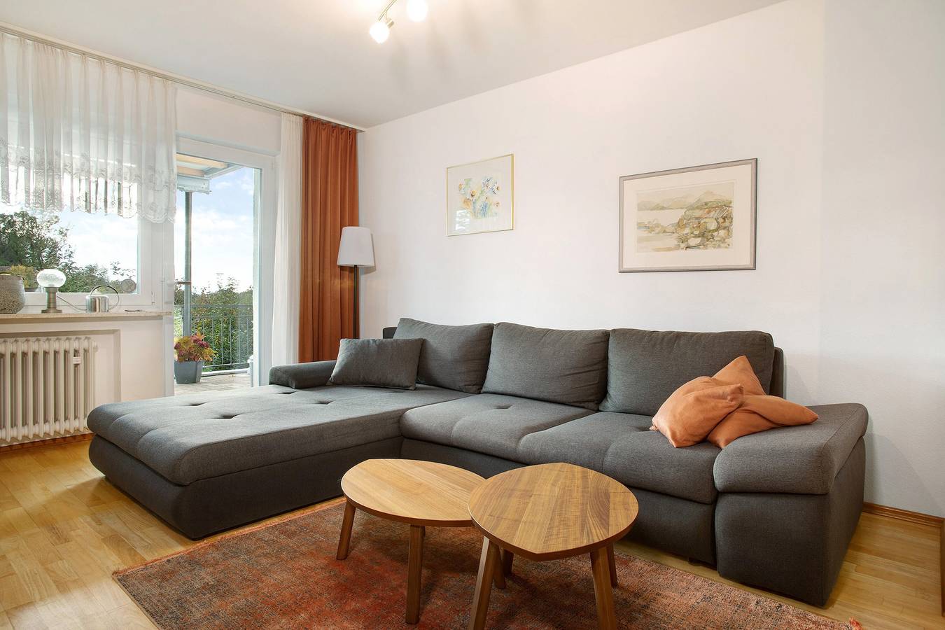 Apartamento entero, Apartamento vacacional "Fewo Schwenck" con terraza comunitaria, jardín comunitario y Wi-Fi in Kressbronn, Region Bodensee-Oberschwaben