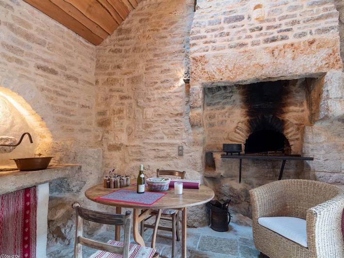 Charmantes Steinhaus in Burgund, Ruhe und Idylle in Avosnes, Montbard und Umgebung