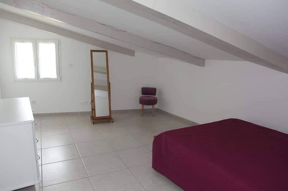 Bussas riverside gîte in Saint-Thomé, Privas