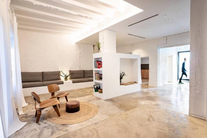 Casa rural para 10 personas, con Balcón y Terraza además de Jardín y Piscina en Navarrés