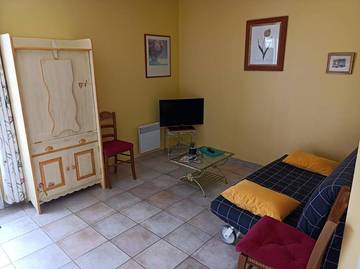 Location de vacances pour 2 personnes, avec piscine ainsi que terrasse et jardin à Massillargues-Attuech