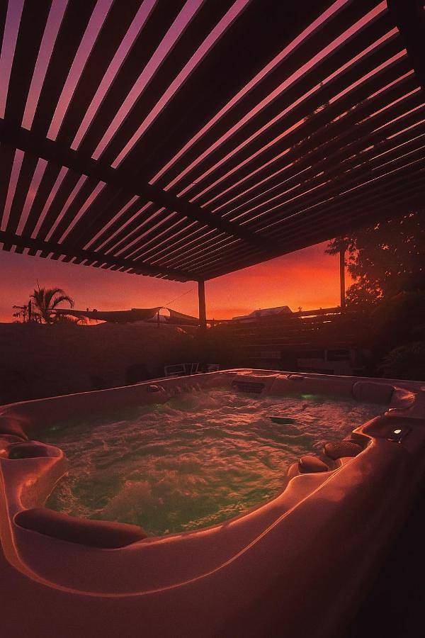 Villa pour 6 personnes, avec jacuzzi et jardin, animaux acceptés