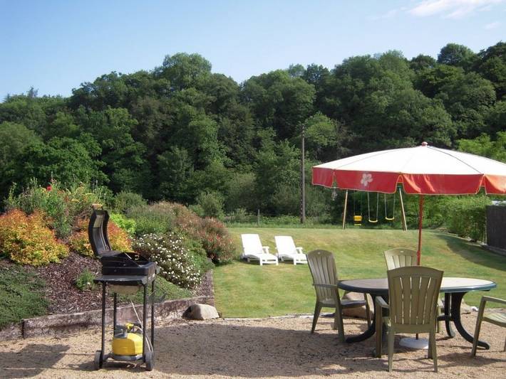 Gîte pour 4 personnes, avec jardin à Ploubezre - 2