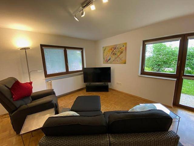 Ferienwohnung für 2 Personen, mit Balkon und Terrasse sowie Garten und Ausblick in Waldbronn - 2