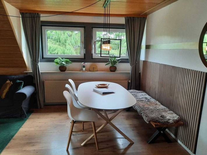 Ganze Wohnung, Ferienwohnung für 8 Personen mit Garten in Willingen, die Mittelgebirge