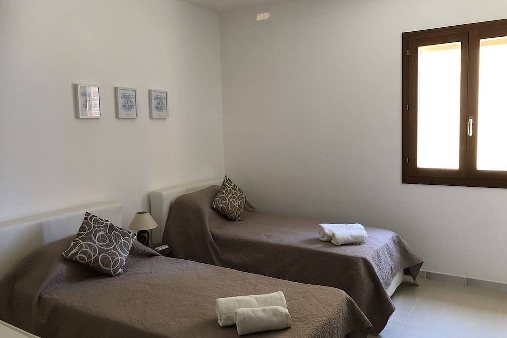 Ganze Wohnung, Apartment in a tranquil environment with fantastic views of the Mediterranean in Għajnsielem, Gozo