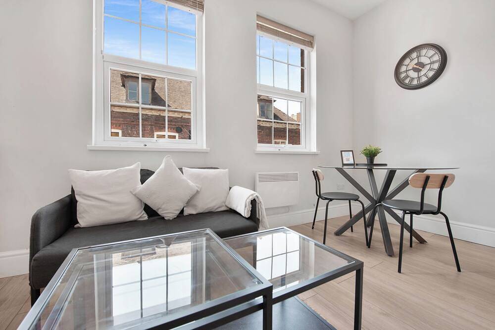 Appartement entier, Whiskawayhomes Taylor Bennett Apartment 1 in Worcester, Worcestershire