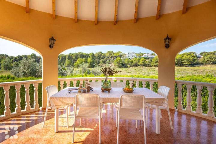 Casa rural para 8 personas, con Balcón y Terraza además de Jardín y Piscina en Moraira