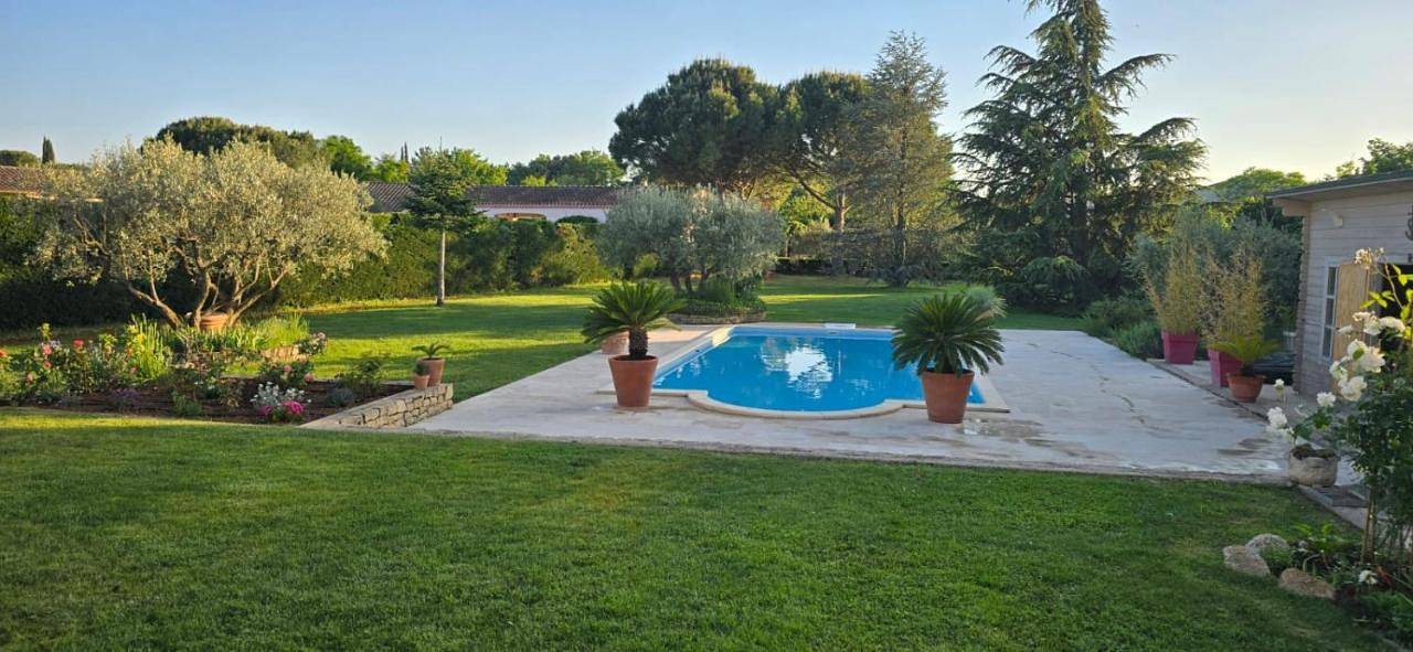 Le Jardin d'Helfy in Mazan, Parc naturel régional du Mont-Ventoux
