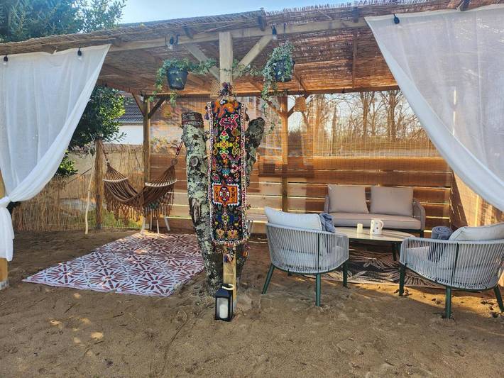 Location de vacances pour 4 personnes, avec vue ainsi que piscine et jardin à Bellerive-sur-Allier - 4