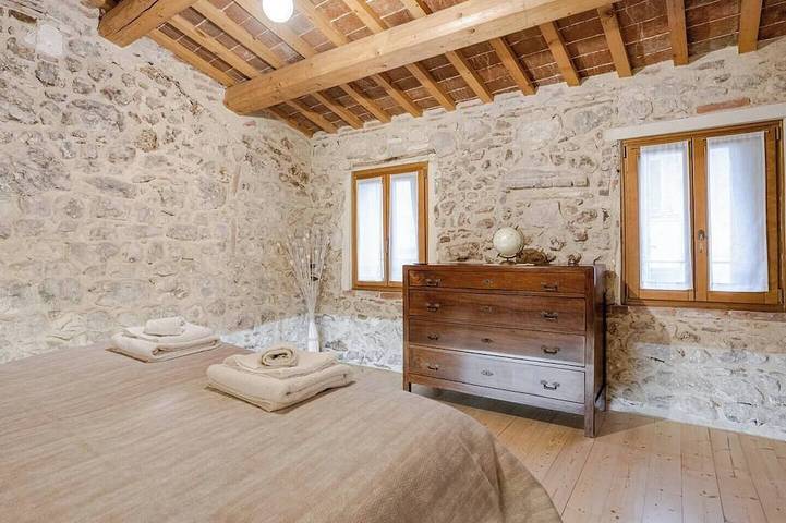 Gîte pour 4 personnes, avec jacuzzi et piscine à Longare