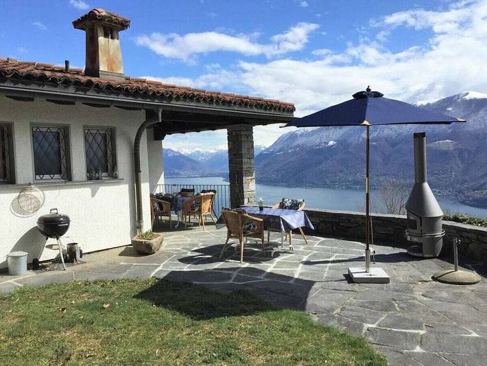Ferienhaus für 6 Personen, mit Pool in Brissago