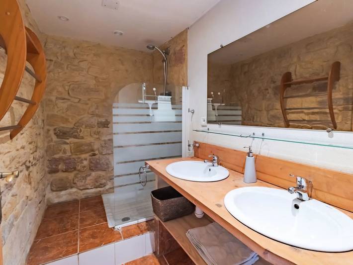 Location de vacances pour 9 personnes, avec jardin et piscine à Sainte-Mondane - 4