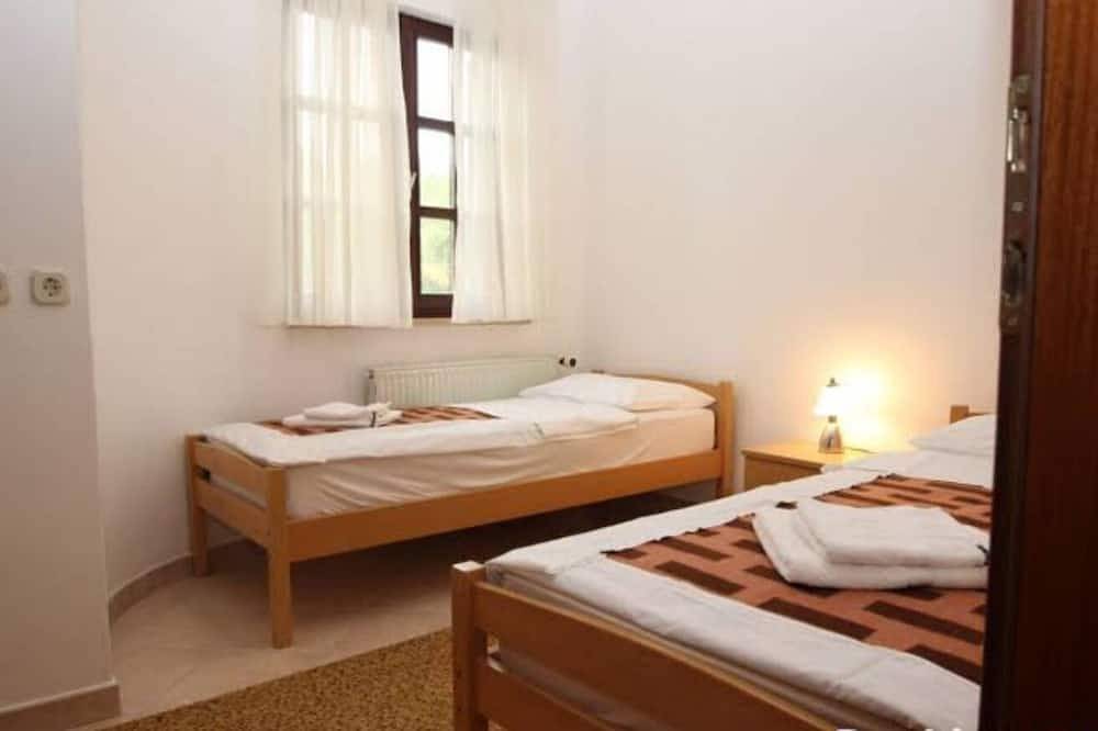Ganze Wohnung, Große Ferienwohnungen inmitten grüner Natur in Kukci, Porec und Umgebung