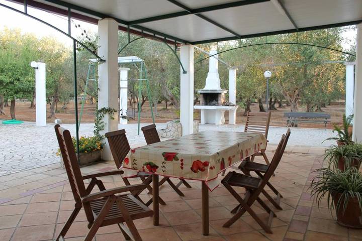 Casa vacanza per 4 persone, con giardino e panorama in Specchia