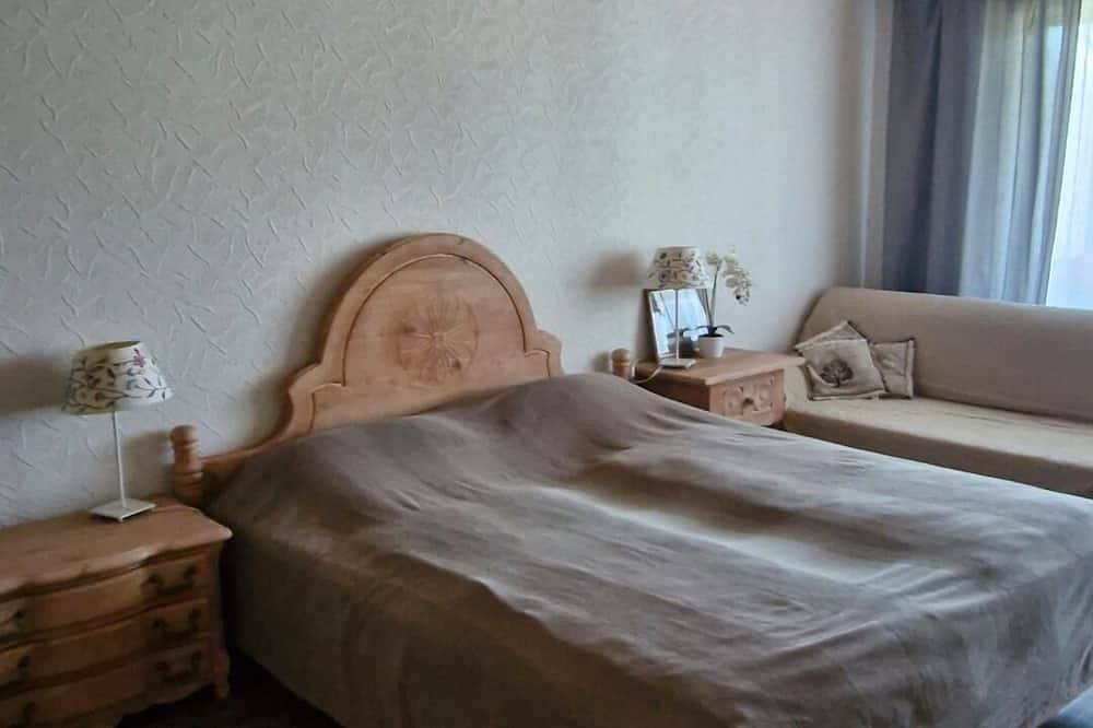Ganze Wohnung, Ferienhaus Rhönblick mit Wintergarten und schönem Außenbereich in Bischofsheim an der Rhön, Rhön-Bayern