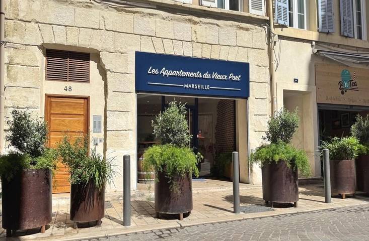 Location de vacances pour 2 personnes, avec terrasse, animaux acceptés dans Office De Tourisme Et Des Congres De Marseille - 2