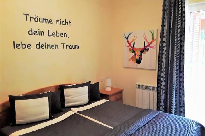 Finca für 4 Personen, mit Garten in Cala Mendia - 2