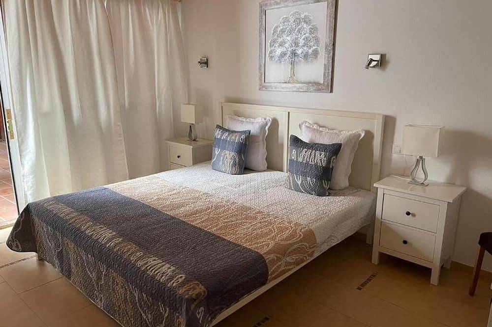 Villa Sol with three bedrooms in the naturist village of Charco del Palo, Lanzarote in Charco del Palo, Haría