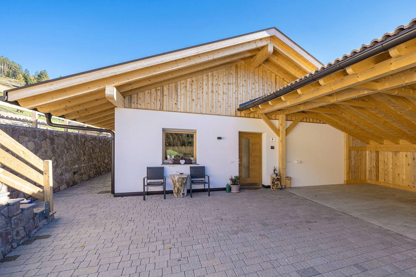 Ferienhaus 'Tholer Hof' mit privater Terrasse, privatem Garten und Wlan in Afing, Jenesien