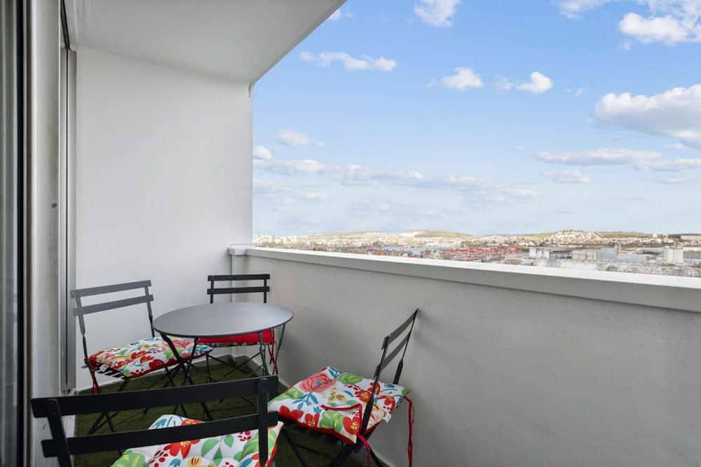 Apartamento entero, Chic and Spacious Apart With Parking in Colombes, Altos del Sena