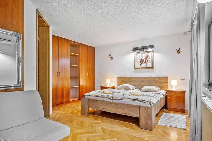 Gîte pour 2 personnes, avec jardin ainsi que sauna et vue à Bled - 4