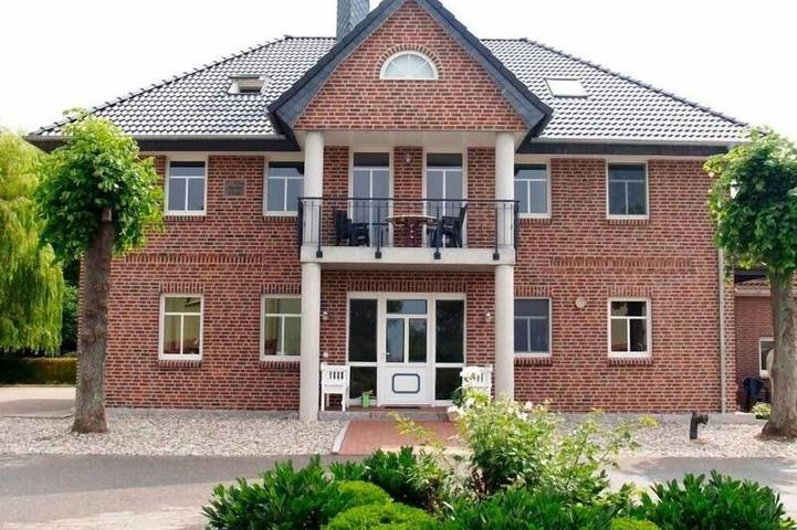 Ferienwohnung für 5 Personen, mit Balkon und Garten in Altjellingsdorf