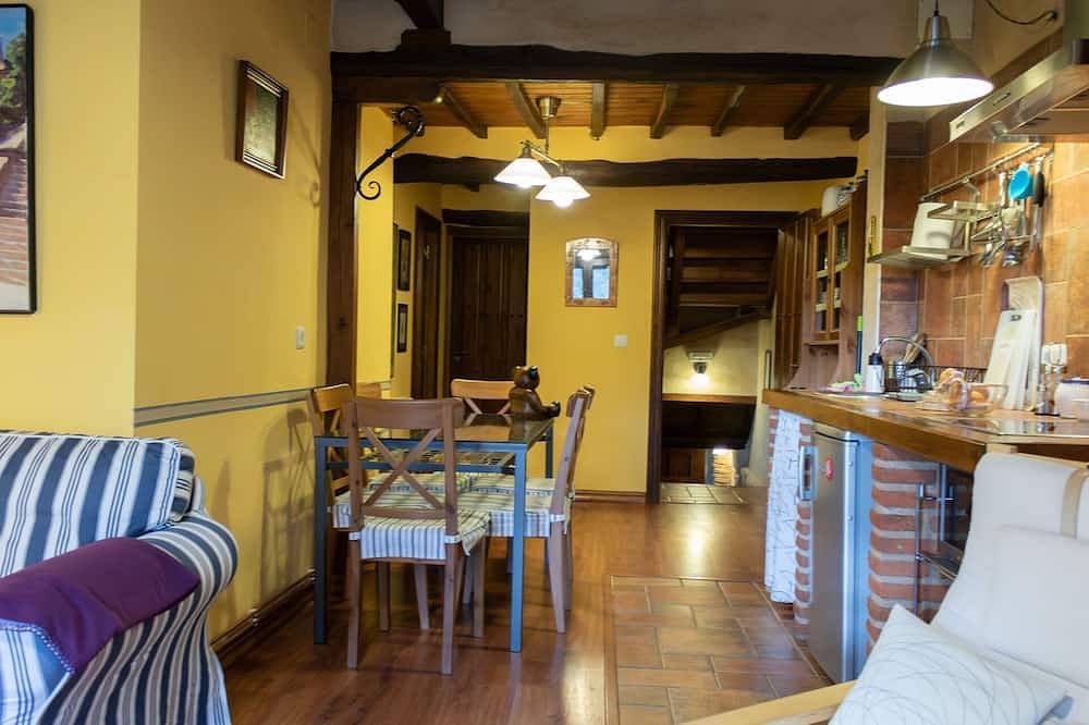 Hotel Rural La Musica. Apartamento 1 in San Esteban de la Sierra, Provincia de Salamanca