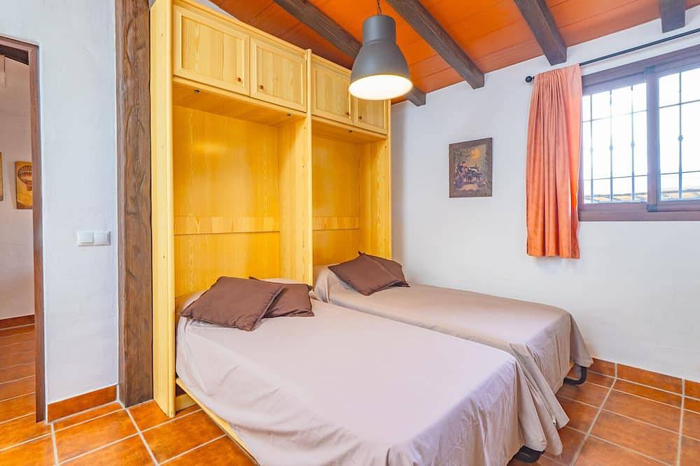 Cubo's Casita Rural Haro / wifi gratis / piscina privada in Cártama, Provincia de Málaga