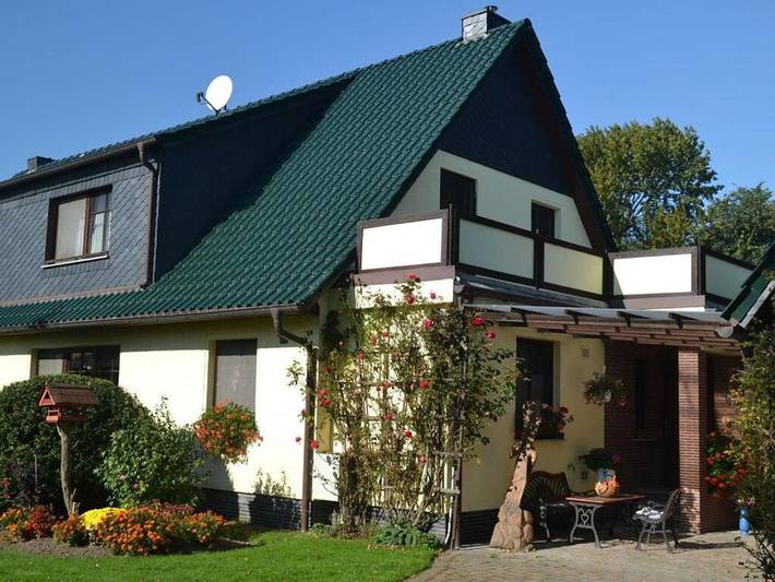 Ferienhaus für 2 Personen, mit Garten und Sauna