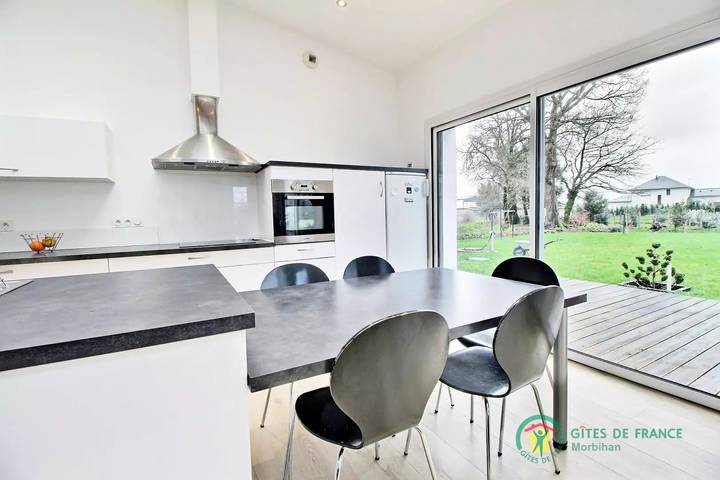 Gîte pour 6 personnes, avec jardin à Péaule - 4