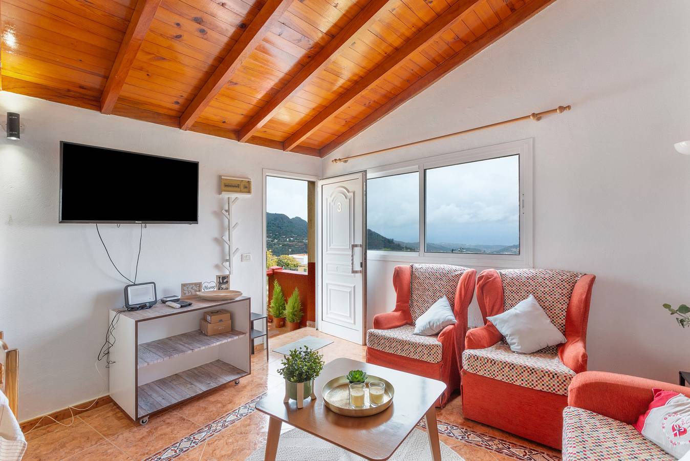 Ganze Wohnung, Urlaub 'Montaña' mit Bergblick, Wi-Fi und Klimaanlage in Valsequillo de Gran Canaria, Gran Canaria Osten