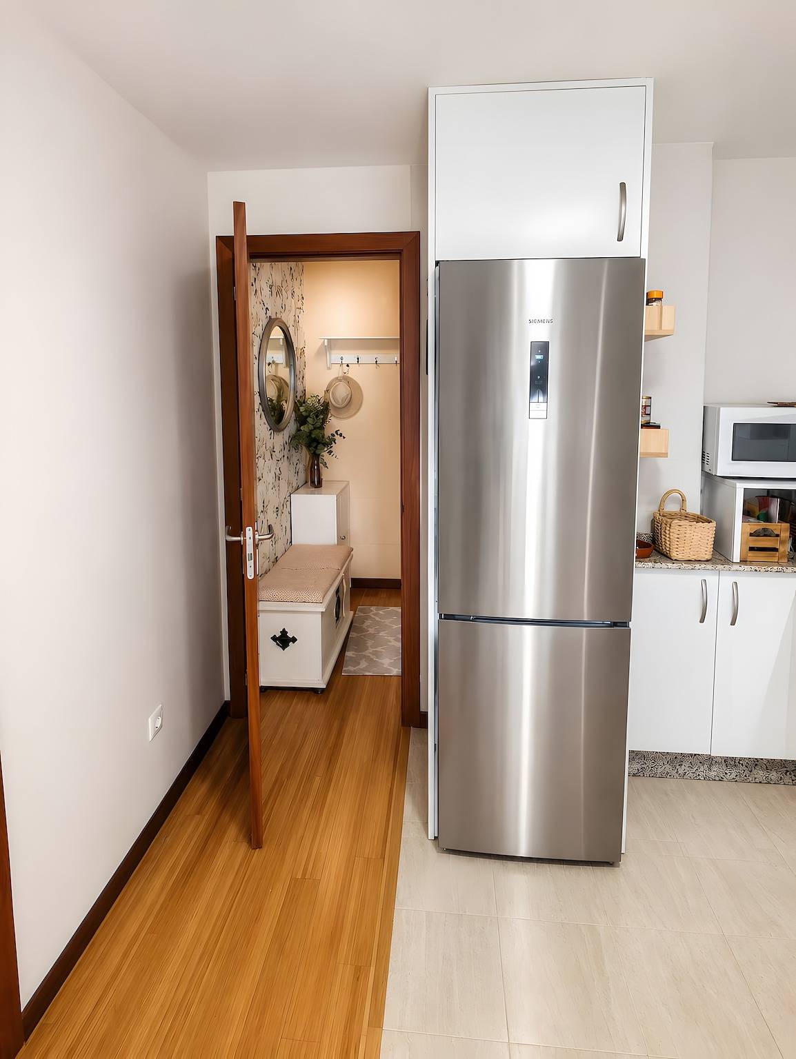 Ganze Wohnung, Apartment mit 2 Schlafzimmern am Strand, Meerblick & Wlan in Praia da Xunqueira (Moaña), Moaña