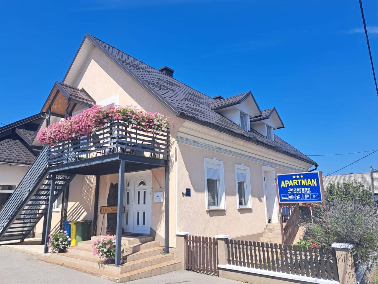 Entire studio, Apartments Jezerane - Studio Apartment in Jezerane, Lika-Senj